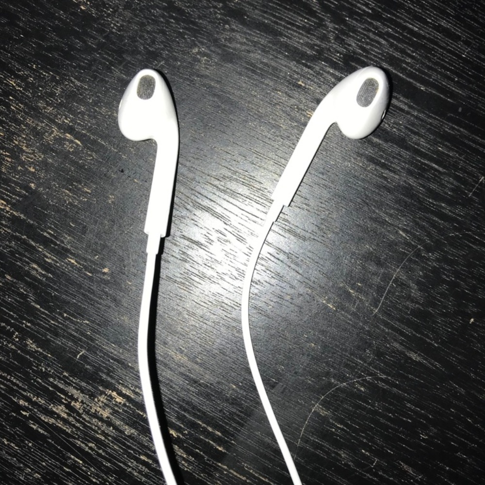 ORIGINAL Apple Headphones